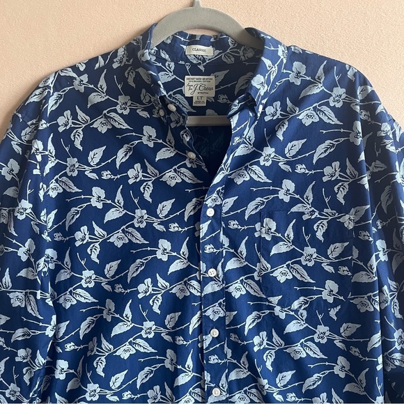 JCrew Secret Wash cotton blue shirt in floral print in LT - Picture 8 of 9